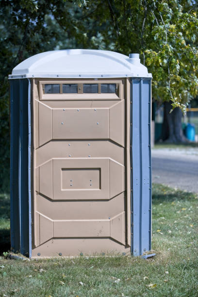 Best Porta potty delivery and setup  in Elgin, IL